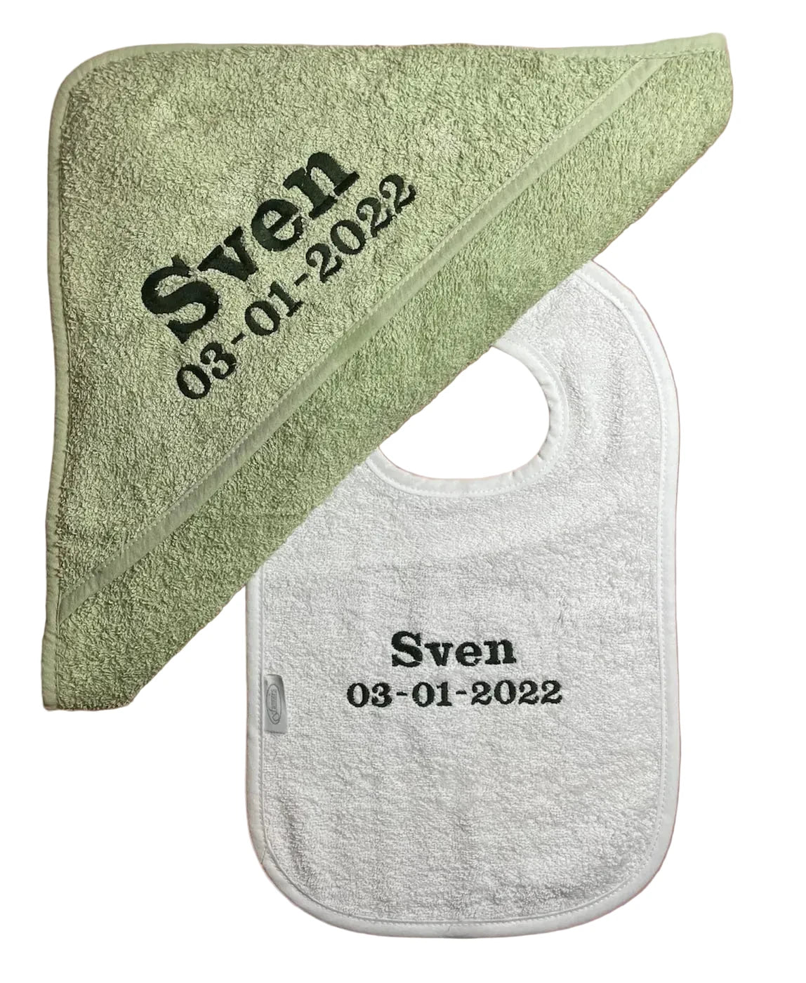 Geschenkset : Badcape met naam en geboortedatum + Slabbetje.